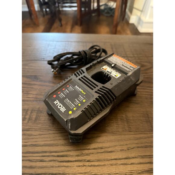 Used RYOBI P118 ONE+ 18V Lithium-Ion Dual Chemistry Battery Charger - Picture 4 of 7